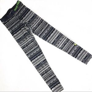 Nike Pro Patterned Leggings